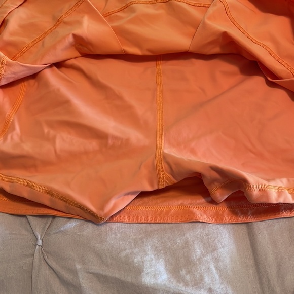 Lululemon skort in mango w internal pockets - Picture 6 of 10
